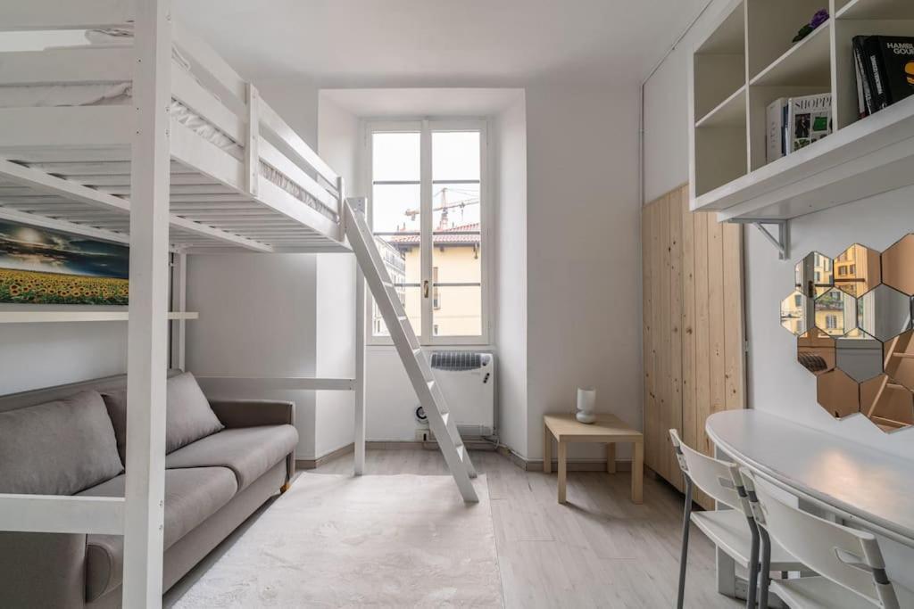 Apartment Cozy In The Center Of Mailand